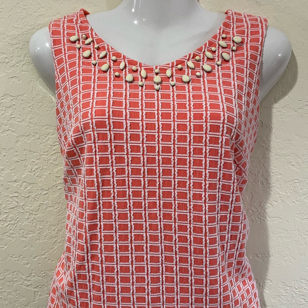 3 x $20 OR 2 x $15 - Cute sleeveless shirt